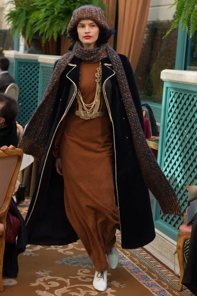 Look 35